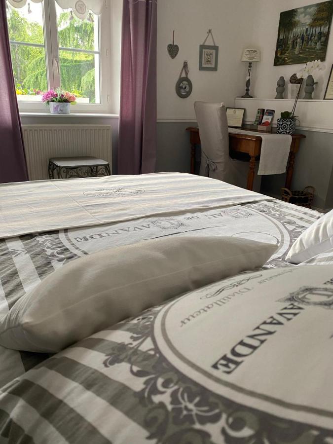 Bed and Breakfast La Grange d'Hélène Cholet Exterior foto