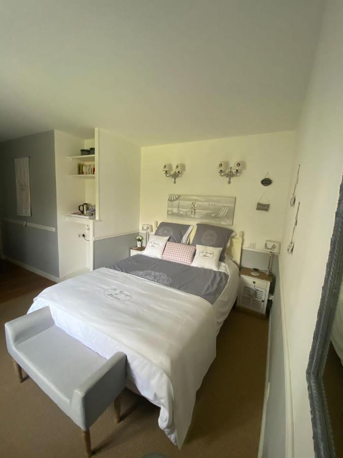 Bed and Breakfast La Grange d'Hélène Cholet Exterior foto
