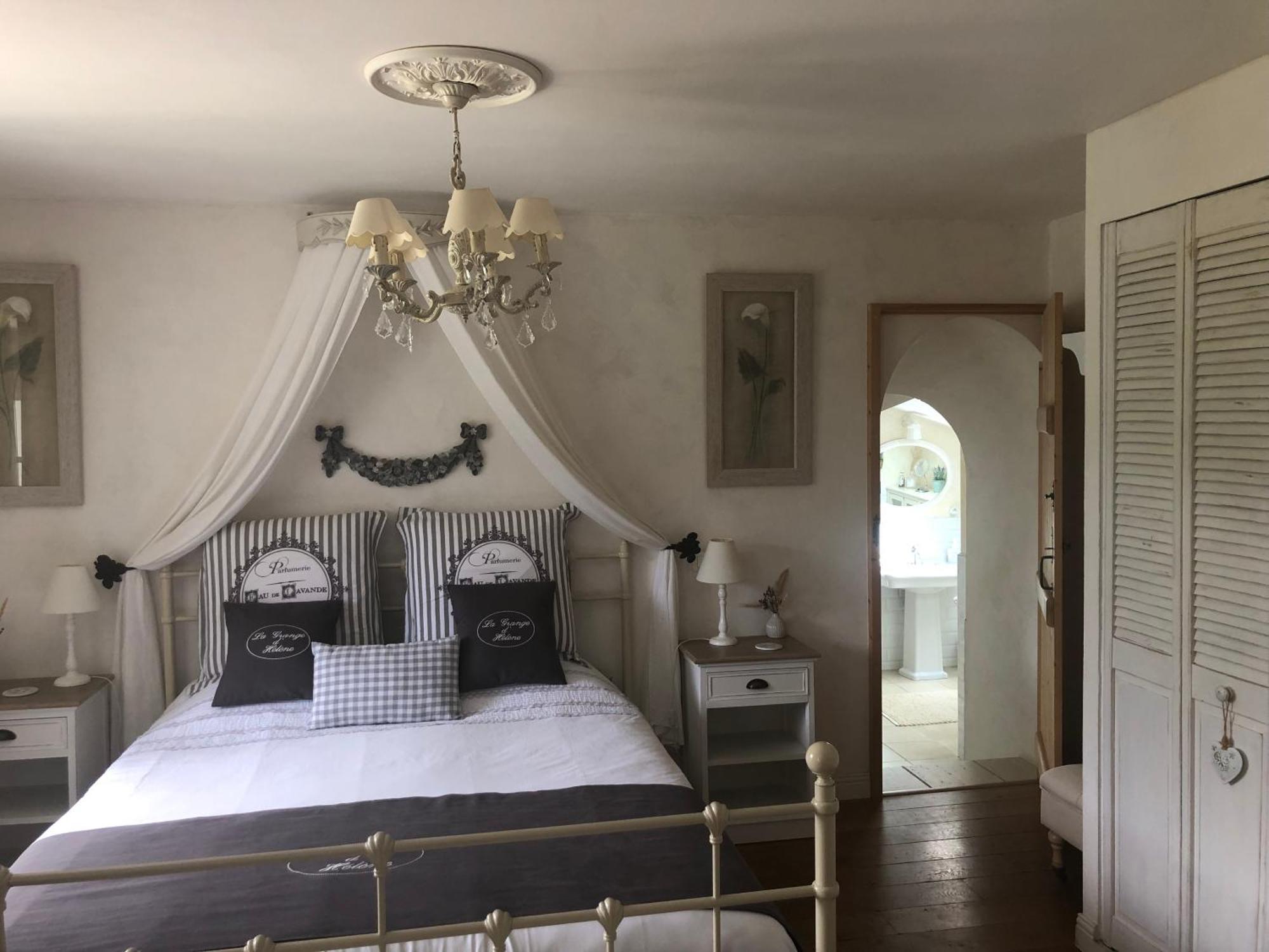 Bed and Breakfast La Grange d'Hélène Cholet Exterior foto